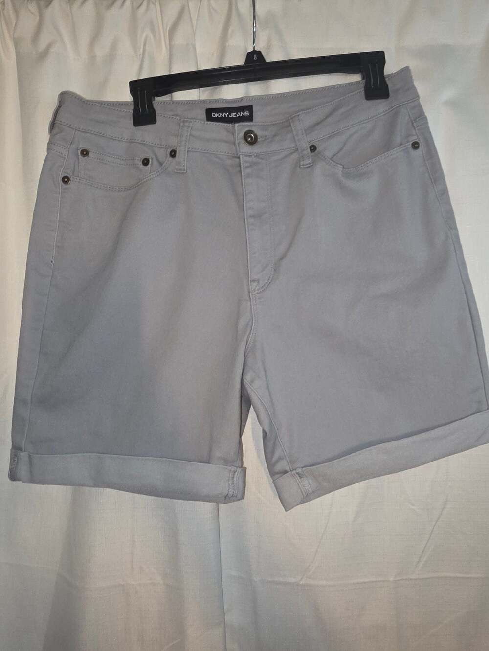 DKNY Jeans Women's Gray Cotton Blend Cuffed Bermuda Shorts Size 12 - Picture 8 of 8